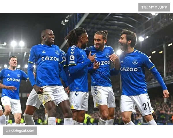 埃弗顿战术针对性准备不足，面对曼联变化缺乏应对方案